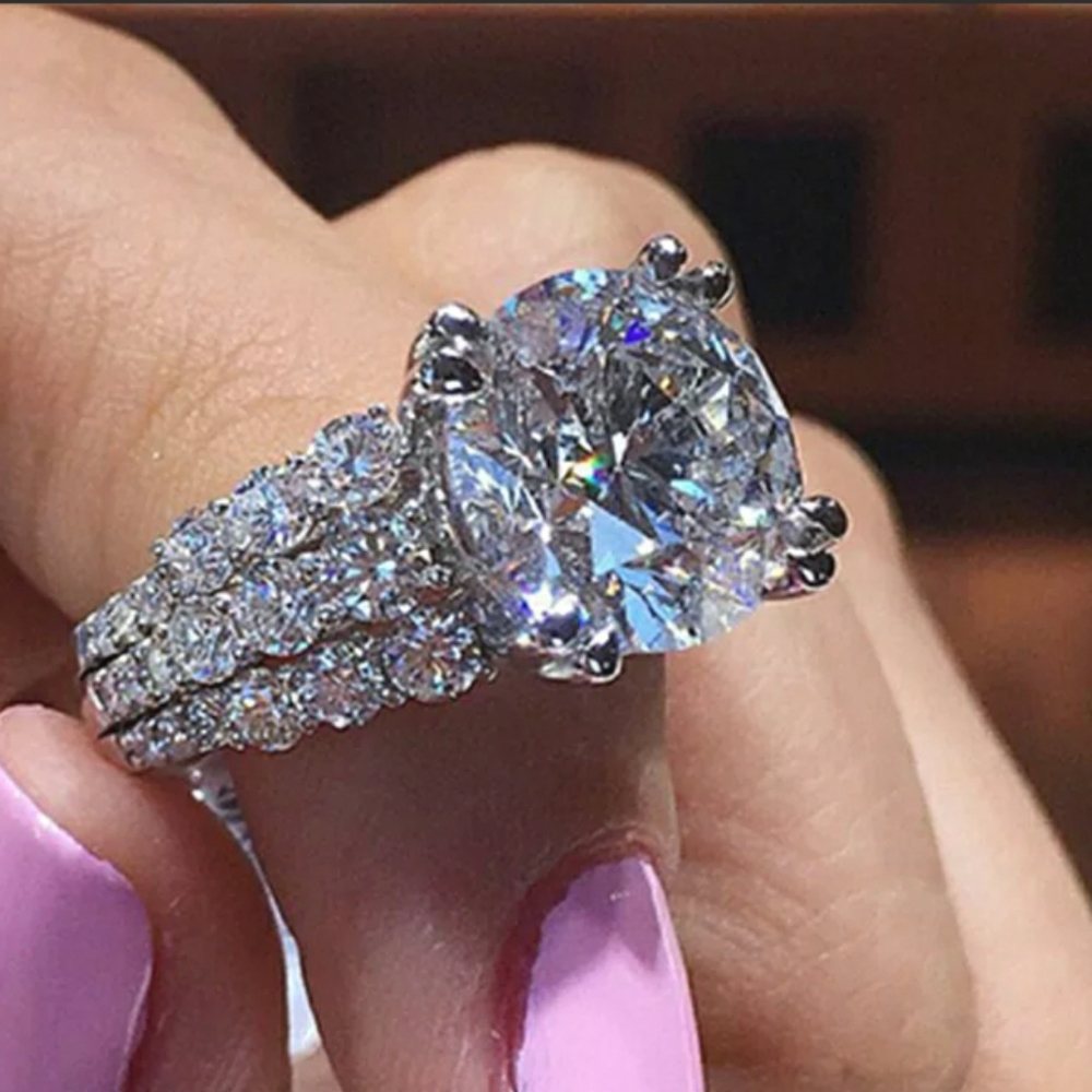 New Silver Round Cut Cubic Zirconia Ring